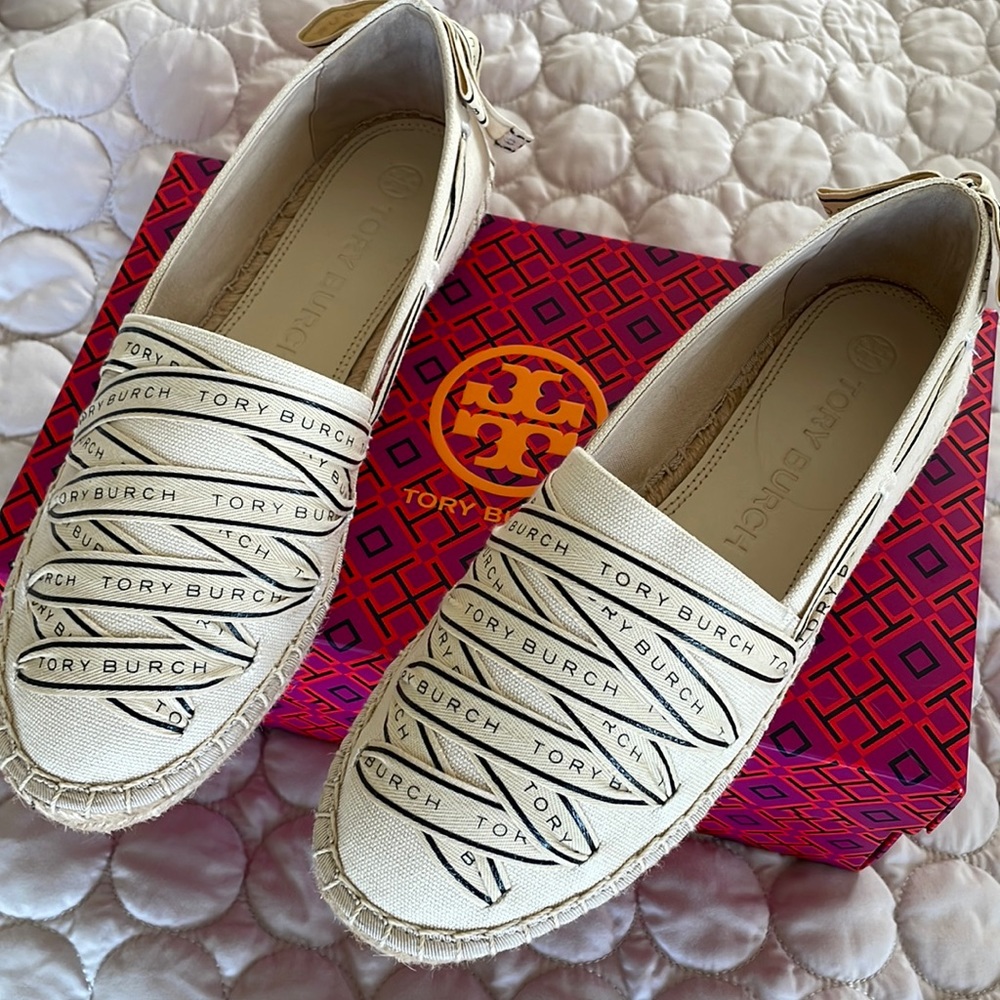 Cream Tory Burch Espadrille